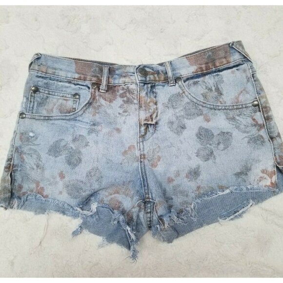 Free People Womens Jean Shorts Size W28 Denim Floral Cut Off Distressed Raw Hem - Picture 1 of 7